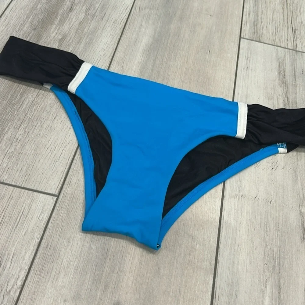 A. Che Blue black swim bikini bottom size medium